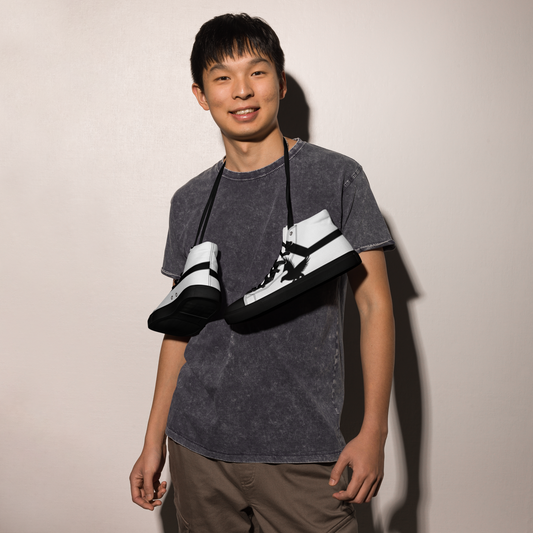 Men’s high top canvas shoes