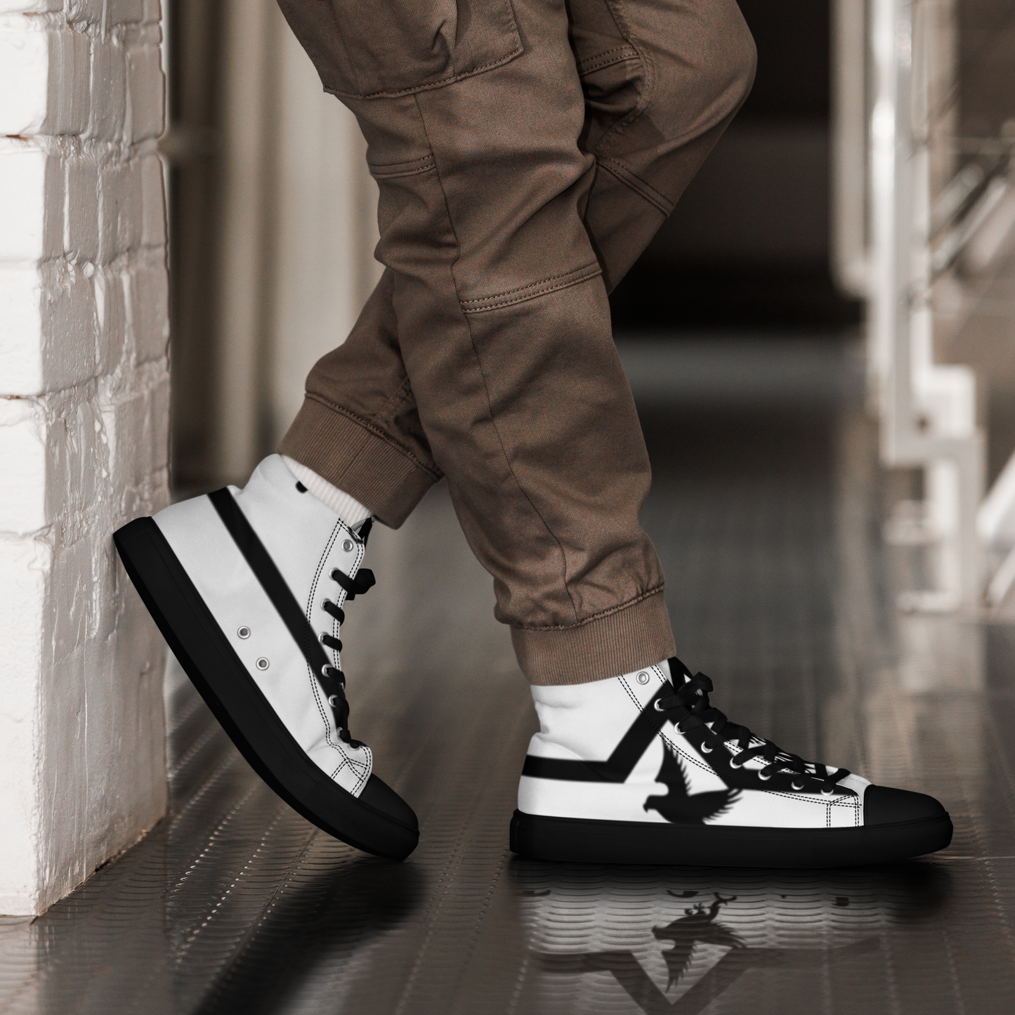Men’s high top canvas shoes